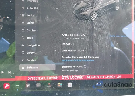 2018 Tesla Model 3 Long Range/Mid Range z USA, uszkodzony, nr VIN 5YJ3E1EA7JF011411